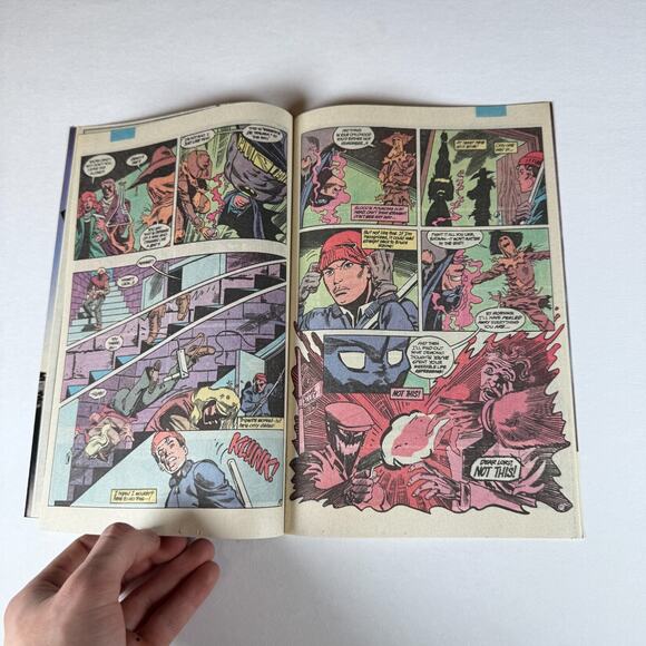 DC Comics Inc Batman #457 December 1990 - Picture 6 of 10